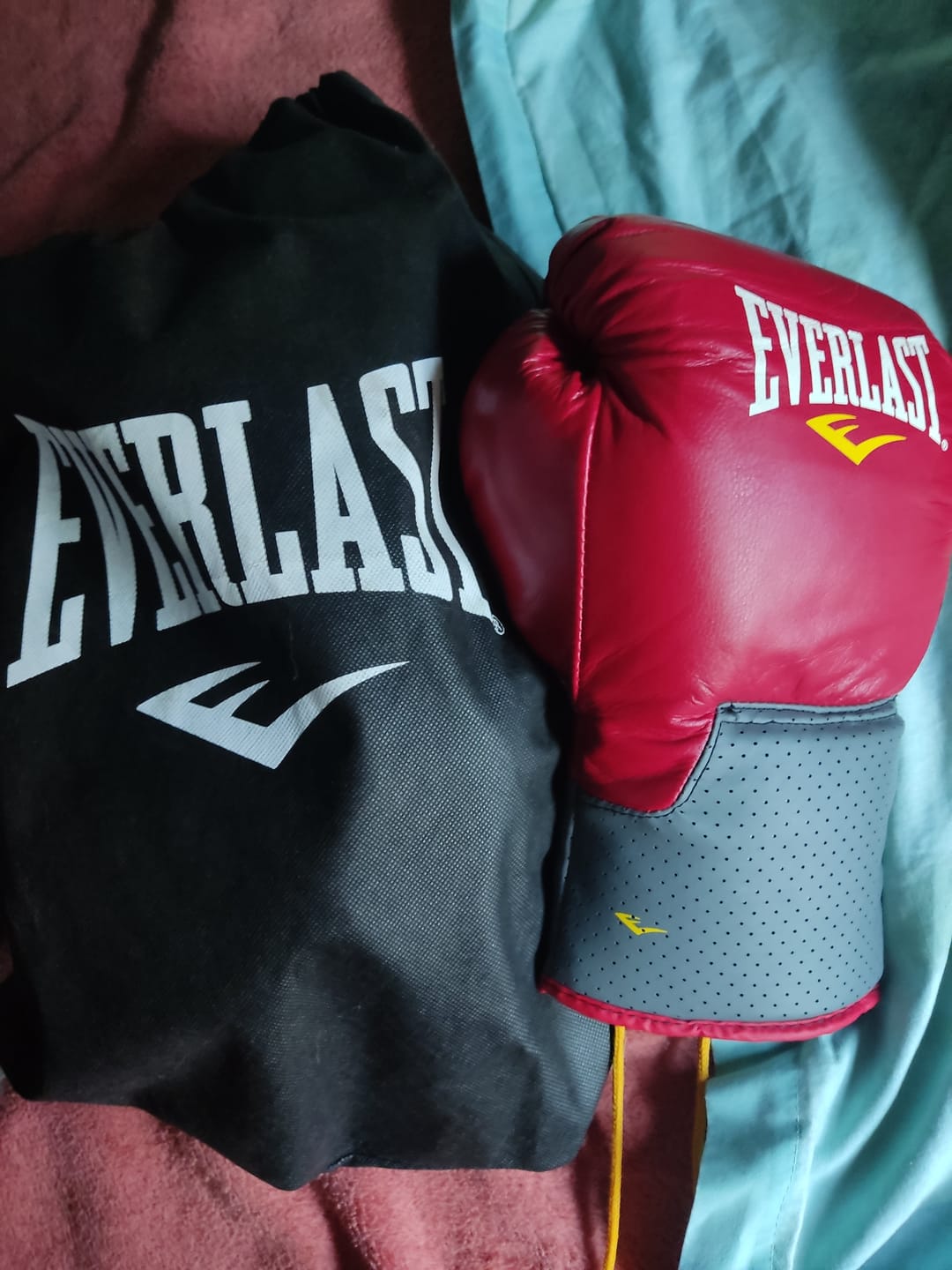 Customer photo review of Guantes De Boxeo Everlast Pro Leather Trn