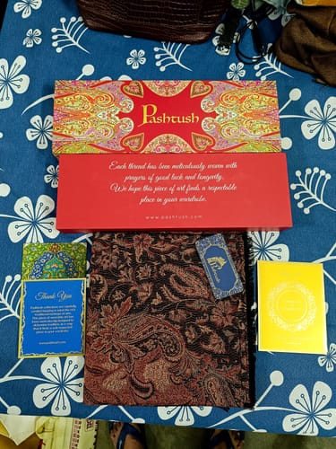 Customer photo review of Pashtush Mens Jamawar Stole, Faux Pashmina, Black