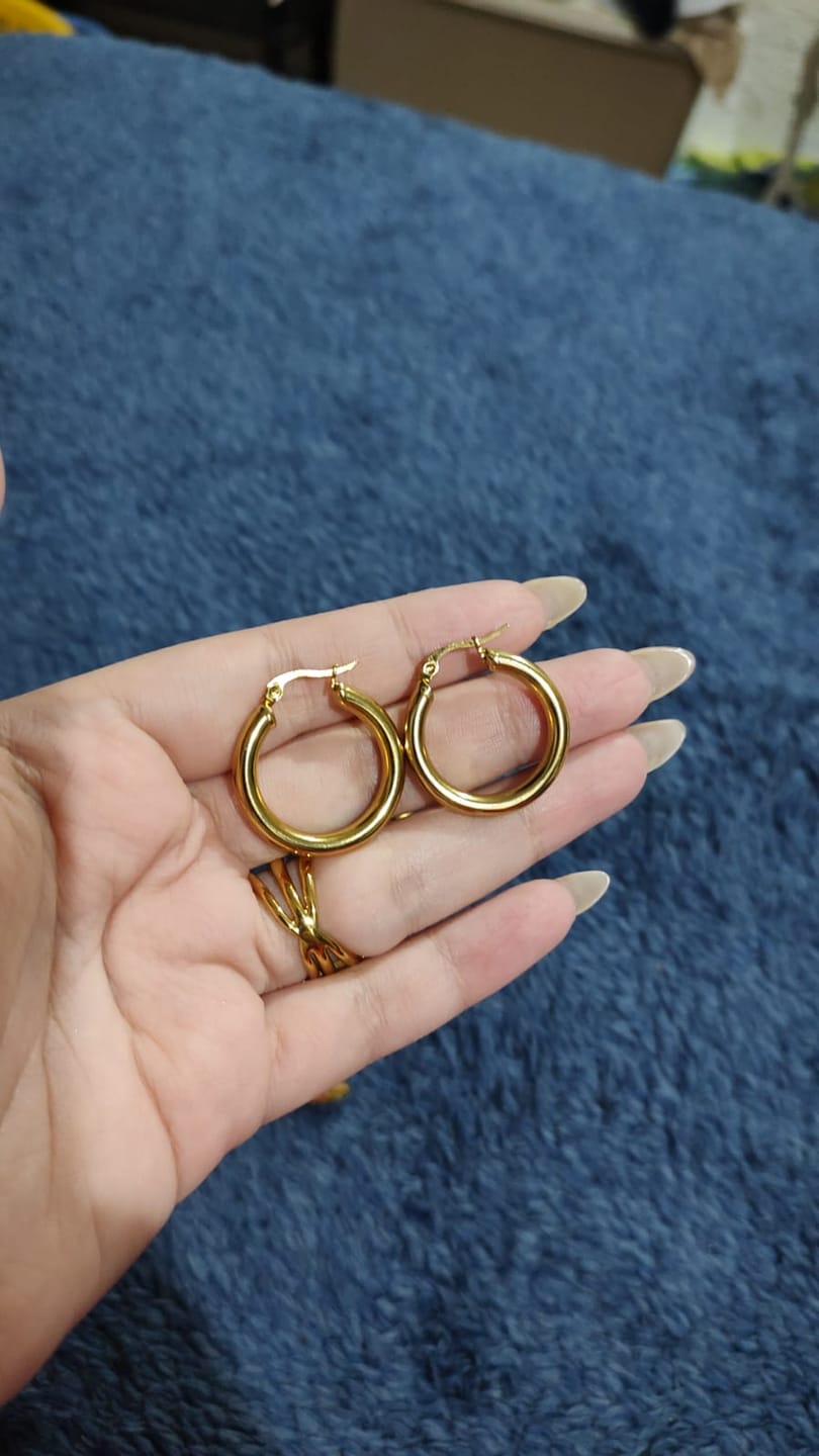 Customer photo review of Aretes Olivia