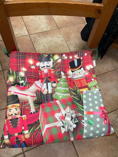 Customer photo review of Cuscini per Sedie Natalizi Coprisedia Natalizi 6 Pezzi Soldatini