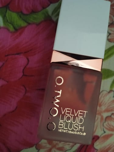 Customer photo review of O.TWO.O LIQUID BLUSH