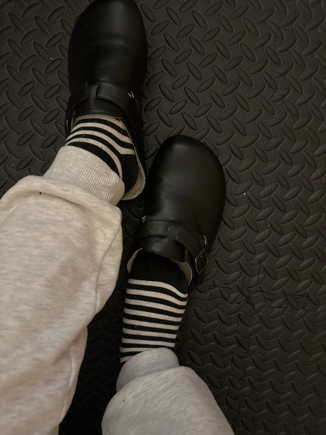 Customer photo review of Serene Ⅰ - Mules Descalzos