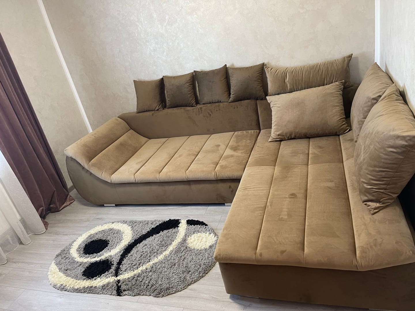 Customer photo review of Coltar extensibil ROSARIO-OANA, stofa crem/maro, cu lada depozitare, 300x200x76 cm