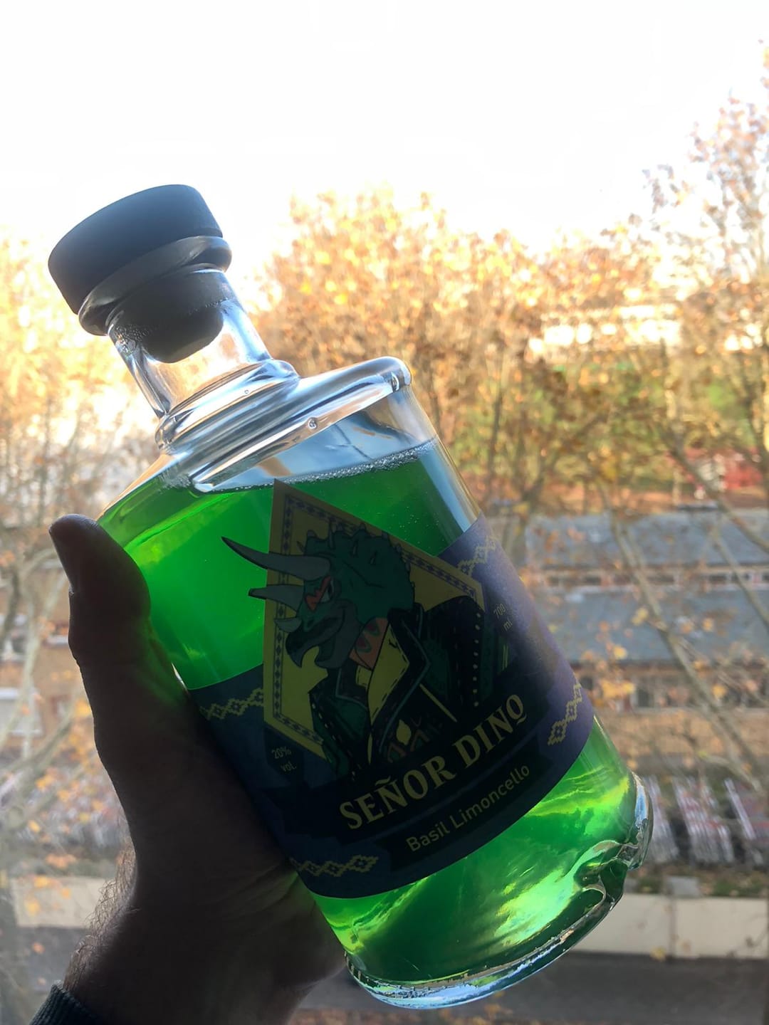 Customer photo review of Señor Dino – Basilikum Limoncello (700 ml)