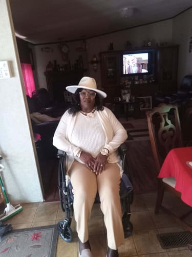 Customer photo review of 3 Pack - Mama Bear Nerve Relief Lotion