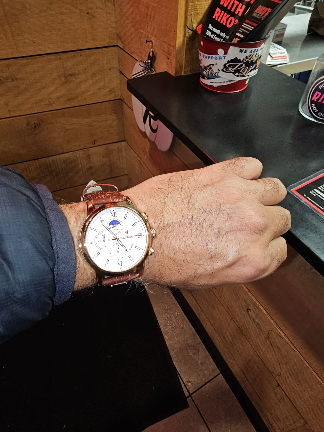 Customer photo review of LIGE® Classic Sports Watch