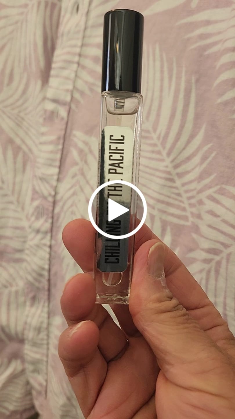 Customer video review of Chilling By The Pacific