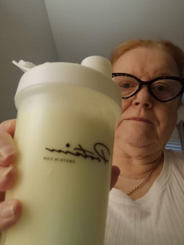 Customer photo review of Slim Meal Replacement | 34 Meals + Free Pink Shaker