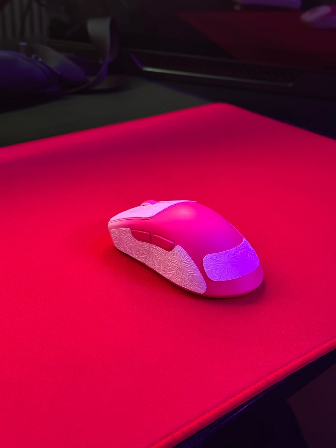 Customer photo review of Waizowl OGM Pro V2 Wireless Mouse
