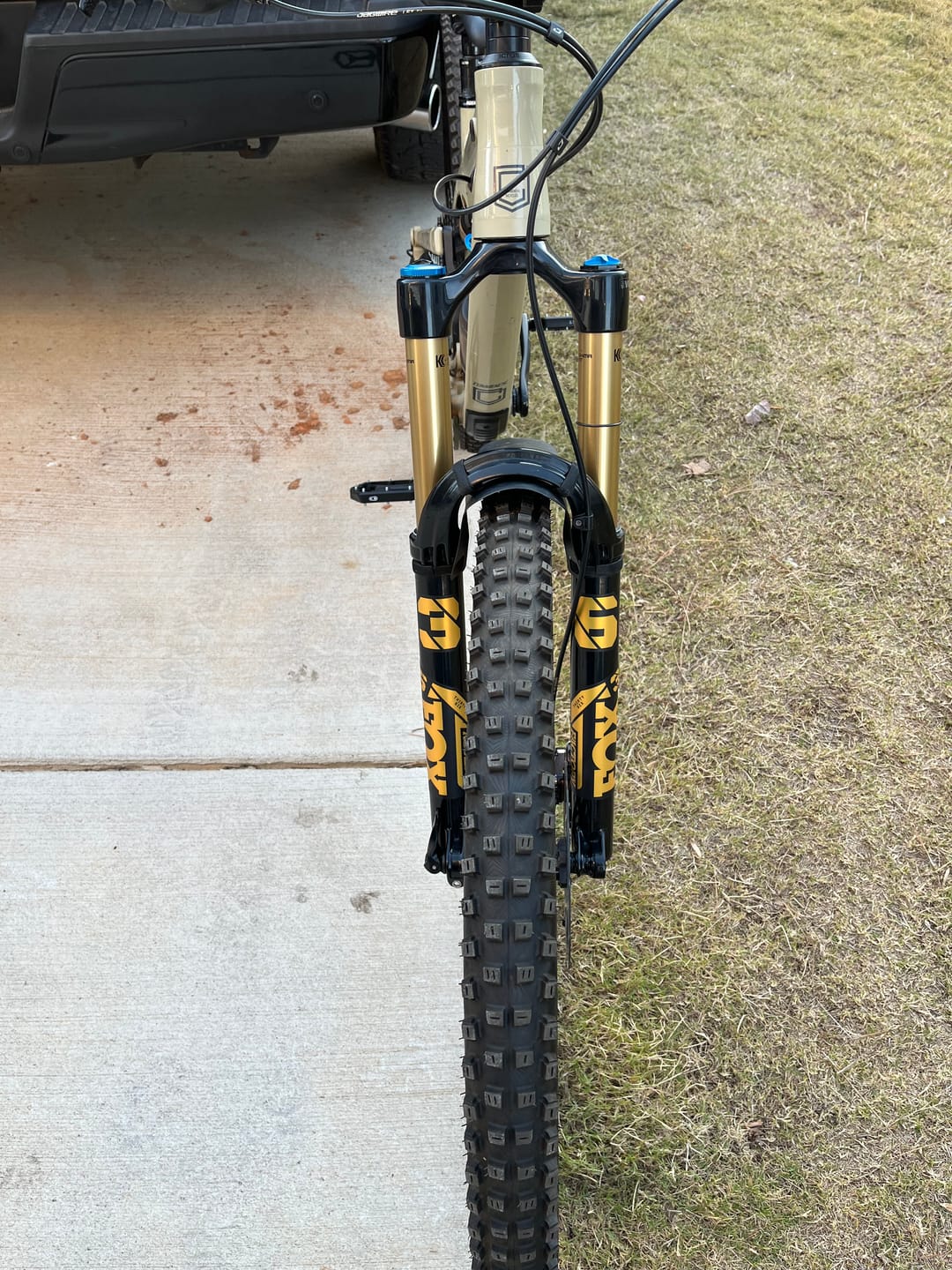 Customer photo review of Metallic Fox 36 Factory Fork Decal