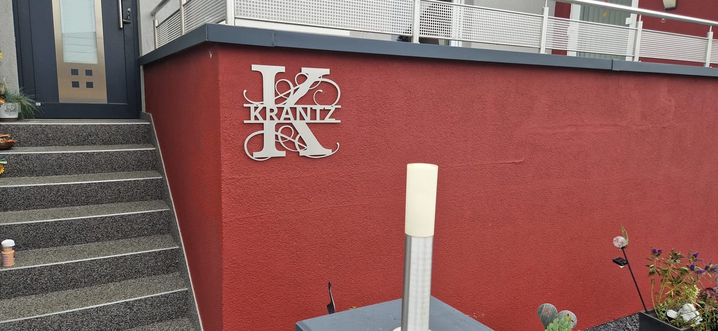 Customer photo review of Großes Namens-Monogramm (personalisierbar)