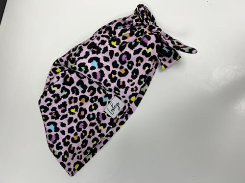 Customer photo review of Bandana OP Haube Rosa Leopard