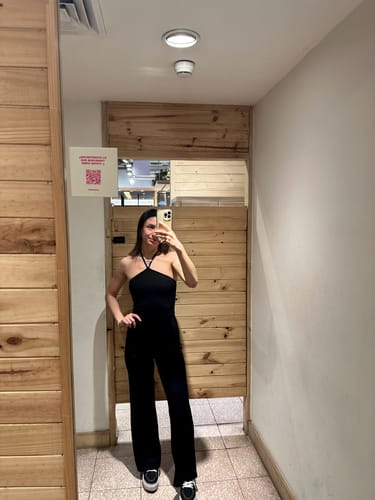 Customer photo review of Enterito Largo Halter Black