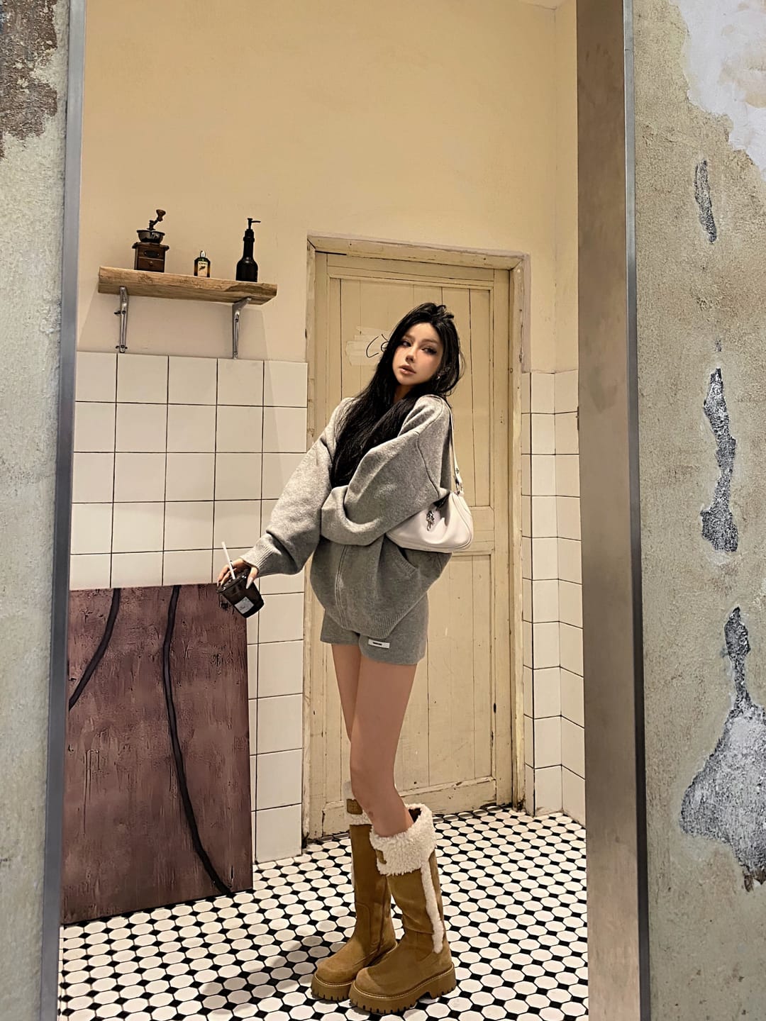 Customer photo review of WARDEN EDGE Oversized Hoodie & Shorts Set - Streetwear-Inspired Design