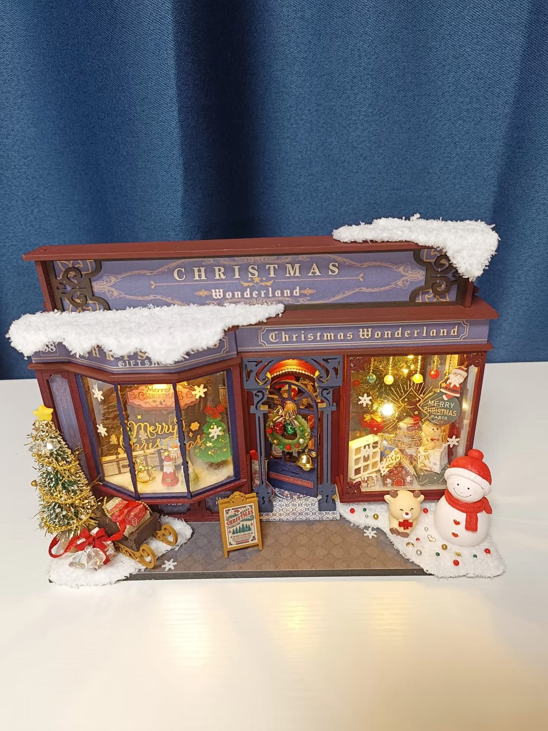 Customer photo review of rokrgeek Christmas Wonderland DIY Miniature House