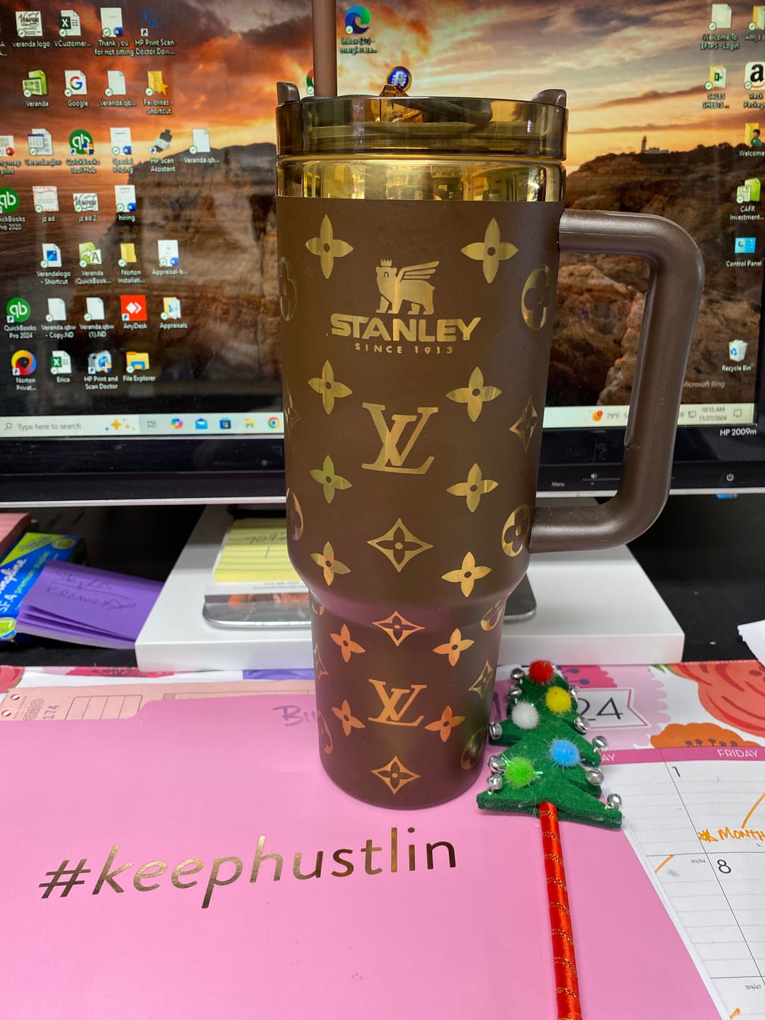 Customer photo review of Luxe Tri-Color Crystal Gem Straw Toppers (3-Pack)