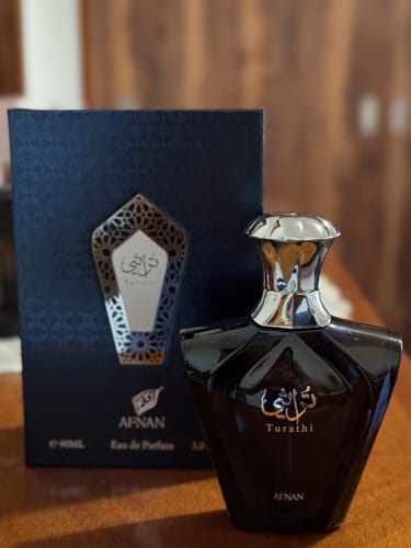 Reseña con foto de un cliente sobre Perfume Afnan Turathi Blue 90ml EDP