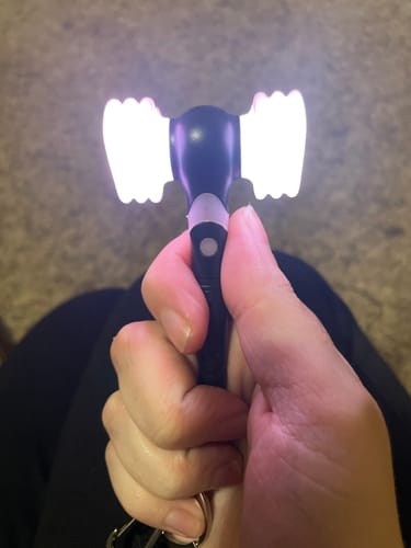 Customer photo review of KPOP Lightstick Keychains