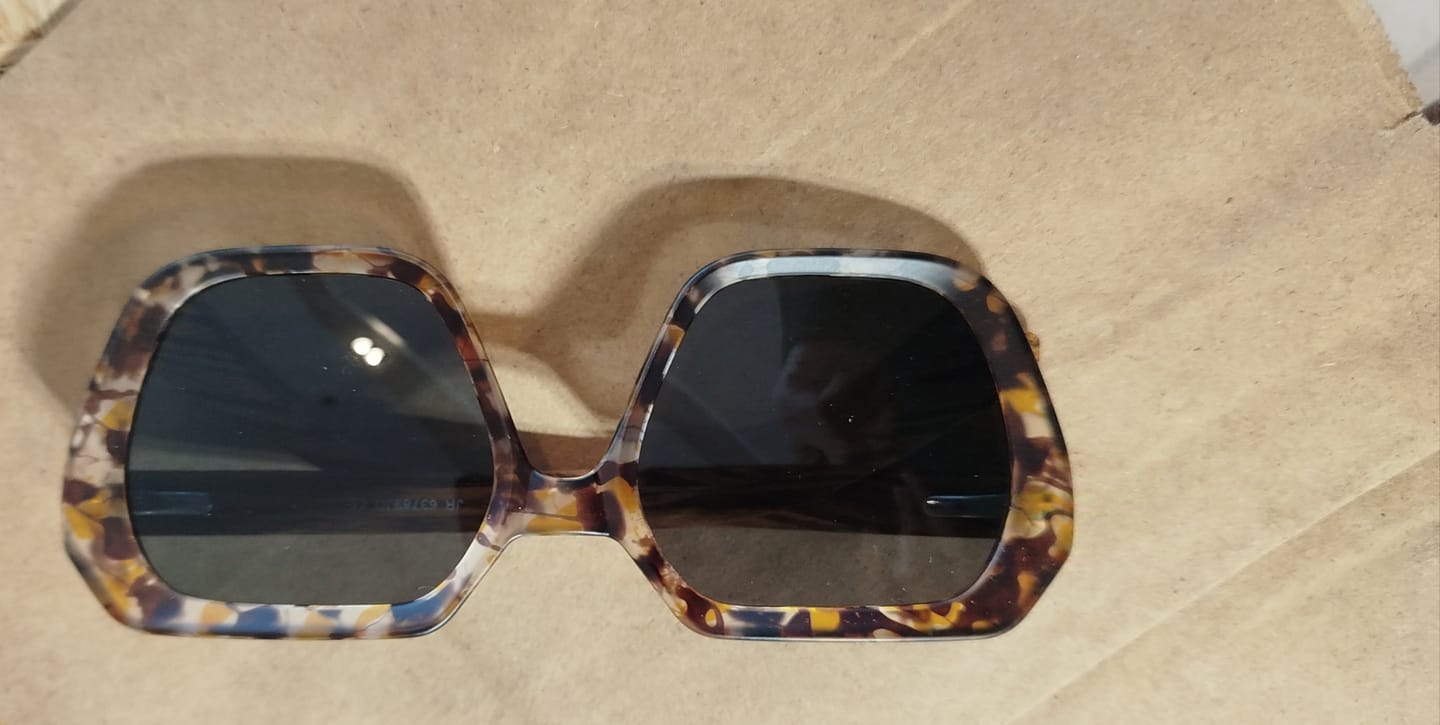 Customer photo review of BREND