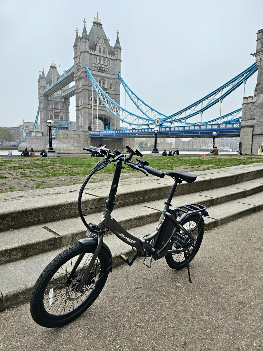 Customer photo review of Fafrees F20 Light-Ship to UK