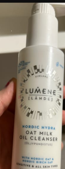 Customer photo review of Почистващо олио с пребиотик и овесено мляко Lumene NORDIC HYDRA Lahde