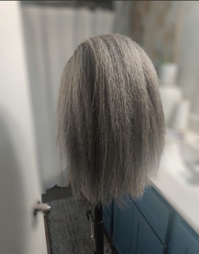 Customer photo review of Luvwin 5x5 Closure Kinky Straight Salt & Pepper Free Parting Glueless Wig