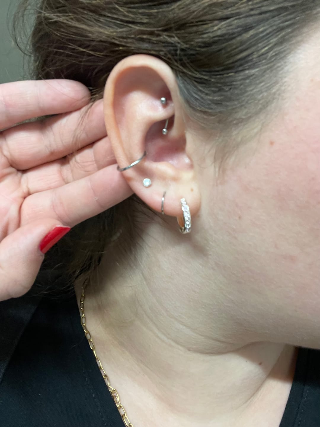Customer photo review of Simple Pave Clicker Piercing 18K Vergoldet