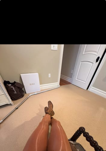 Customer photo review of PLAY - FREE HUGGING SEAMLESS TIGHTS  - GLOSS