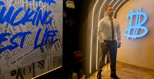 Customer photo review of Crossbody Monterrey Xs • Negro Flotter