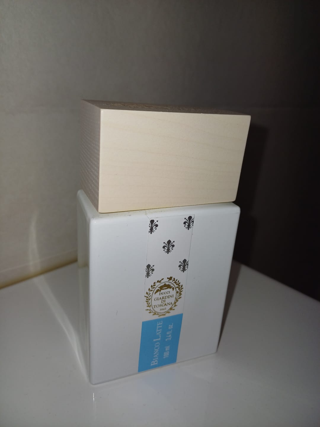 Customer photo review of GIARDINI DI TOSCANA - BIANCO LATTE