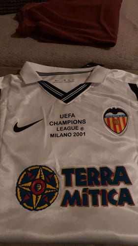 Customer photo review of Pablo Aimar Valencia Retro Football Jersey