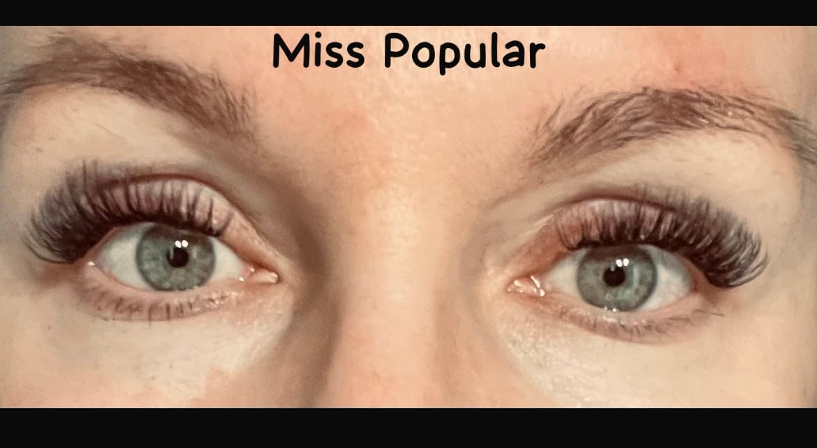 Customer photo review of MISS POPULAR