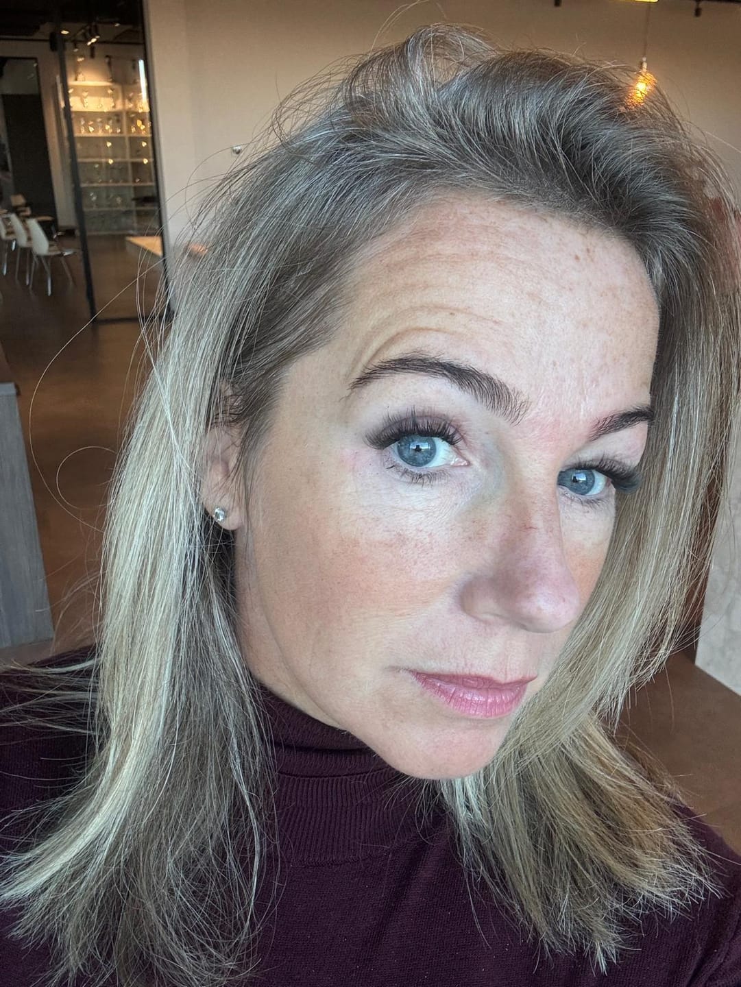Customer photo review of Pre-Glued Press-On Lashes - Whispy Medium Volume