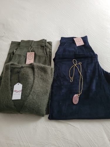 Customer photo review of Pantalon Tom - velours côtelé bleu marine