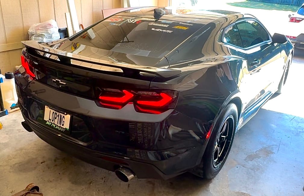 Customer photo review of 2019-2025 CHEVY CAMARO UMBRA LED TAILLIGHTS GLOSS BLACK/SMOKE LENS