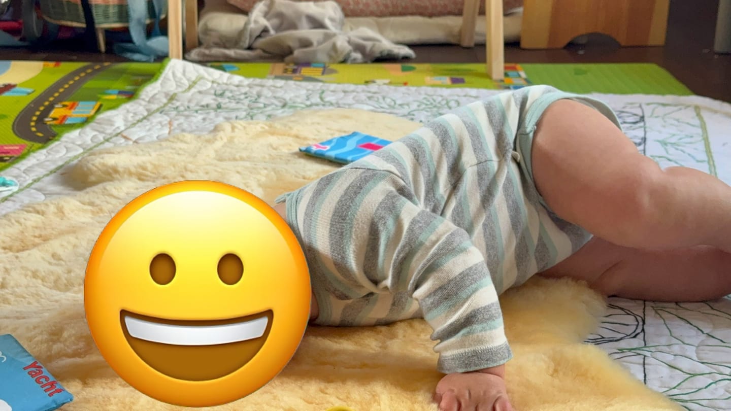 Customer photo review of Sheepskin Rug for Babies, 100% Natural, Shorn Lambskin Wool, 2 x 3 Feet, Flax