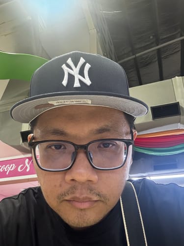Customer photo review of 59FIFTY OVO x MLB 2024 New York Yankees Navy Fitted
