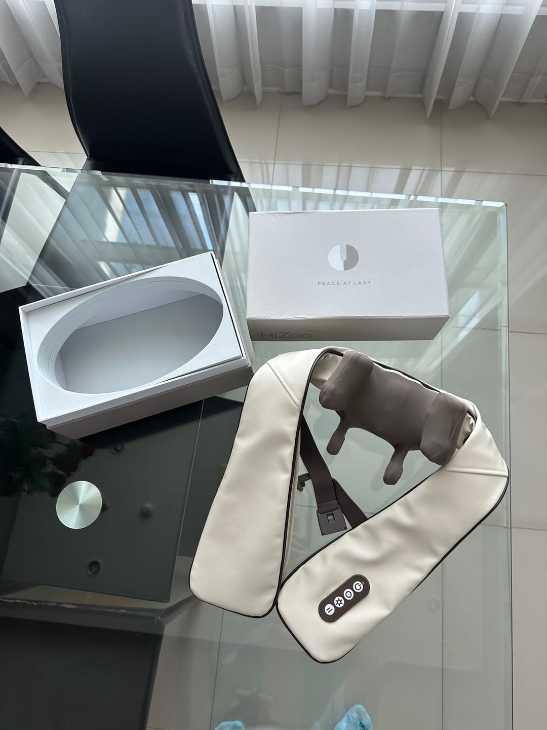 Customer photo review of HiZoo - Neck & Shoulder Massager