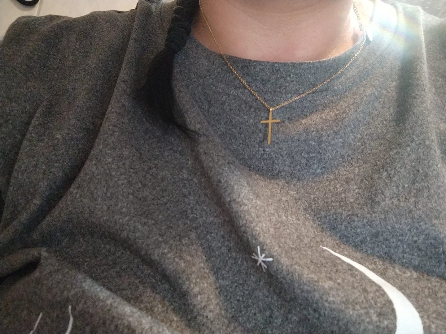Customer photo review of Divine Cross Kette Gold