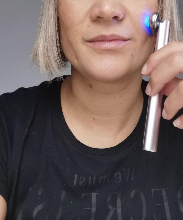 Customer photo review of heilys® FaceWand