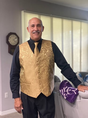 Customer photo review of Barry.wang Men's Vest Green Paisley Silk Vest Tie Hanky Cufflinks Set