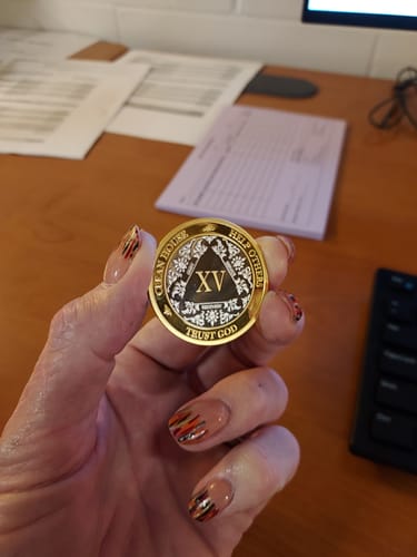 Customer photo review of 15 Year 40mm Gold & Silver AA Medallion - Bi-Plate Fancy Fifteen Year Chip/Coin