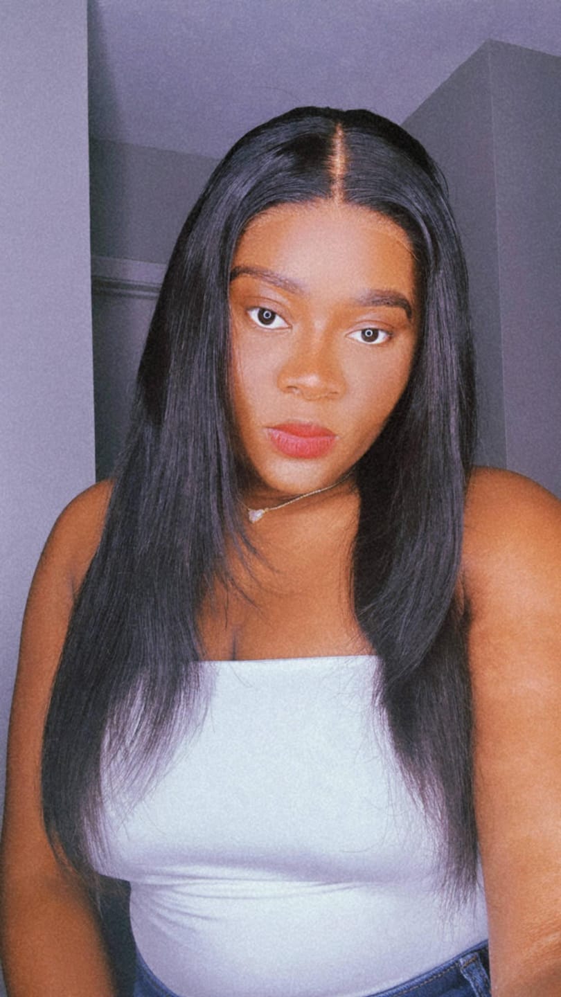 Customer photo review of Flash Sale Wavymy TikTok Viral Layered Cut Pre-bleached Wear Go Wigs 180% Density Straight  4x6 HD Lace Closure Wigs 100% Human Hair