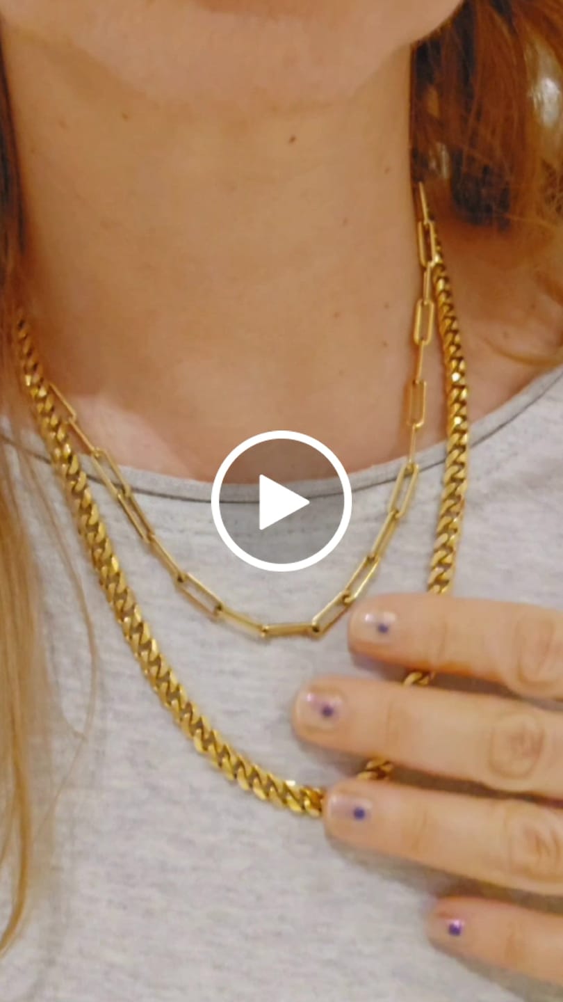 Customer video review of Colar Selenza Corrente Cubana Banhado em Ouro 18K