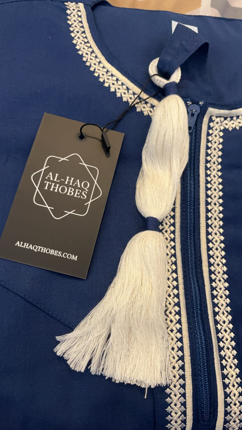 Customer photo review of Luxury Navy And Cream Omani Thobe