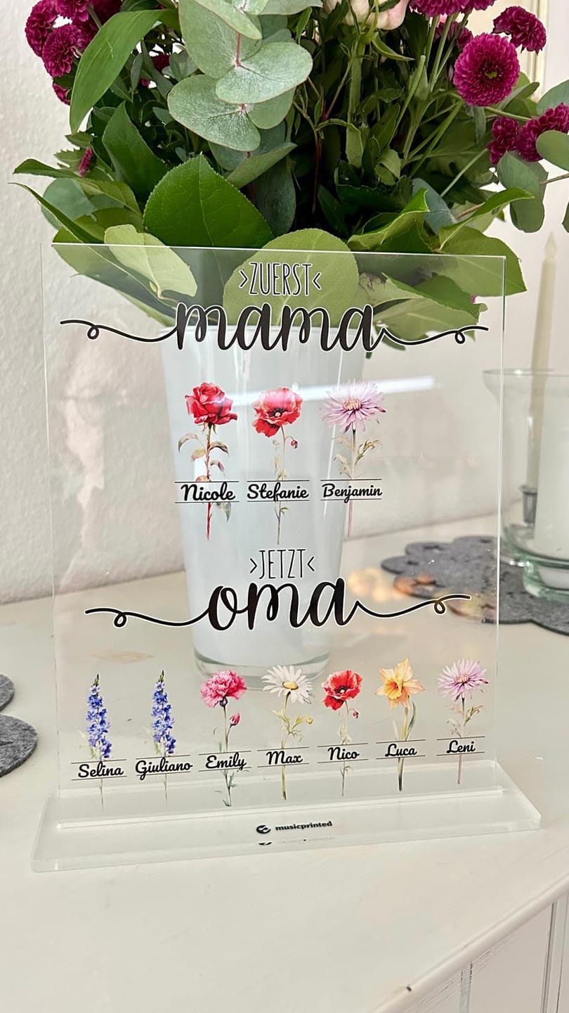 Customer photo review of Geburtstagsblumen Garten >Zuerst Mama Jetzt Oma< | Personalisiertes Acrylglas Muttertag