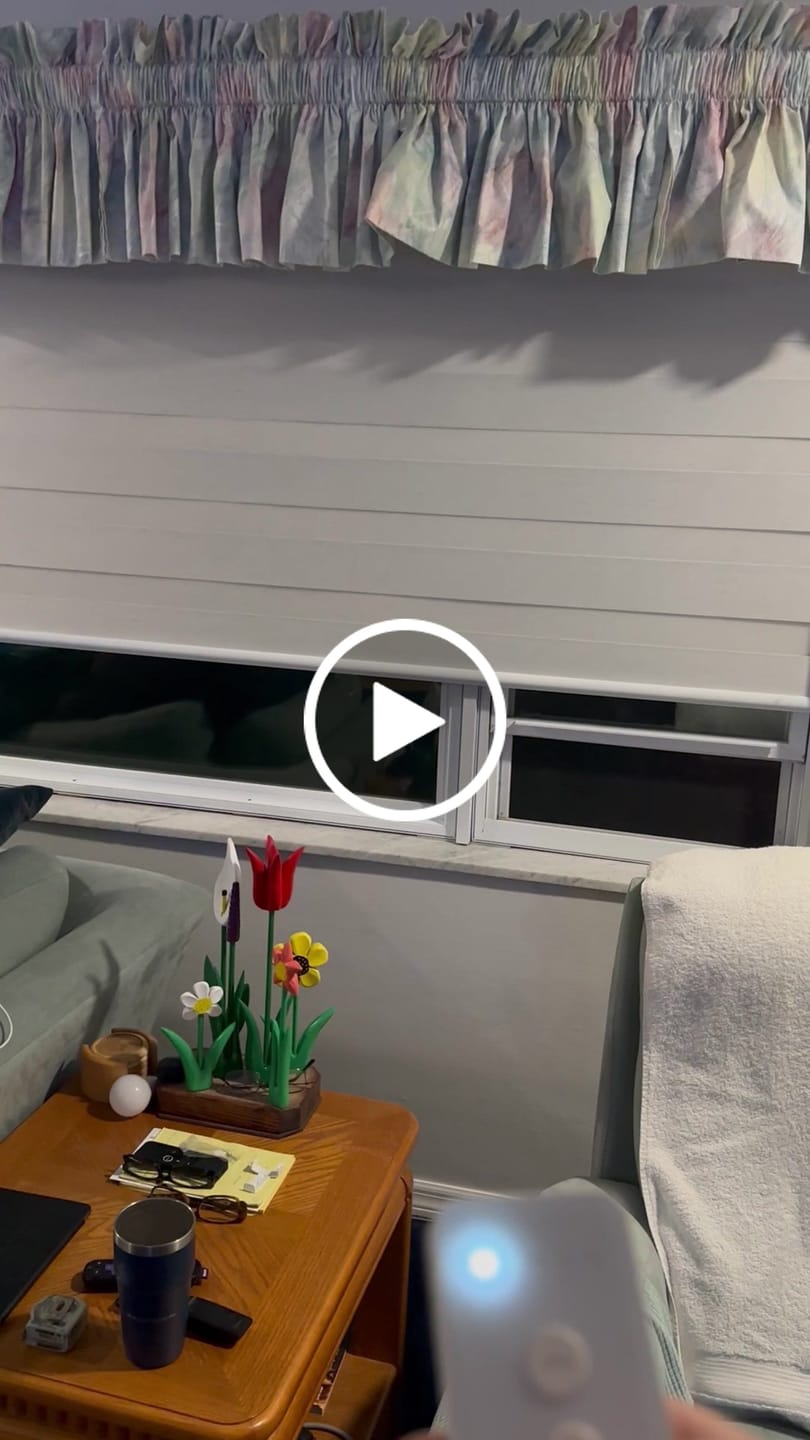 Customer video review of SmartWings Motorized Zebra Shades 85% Blackout 95mm Ingrid