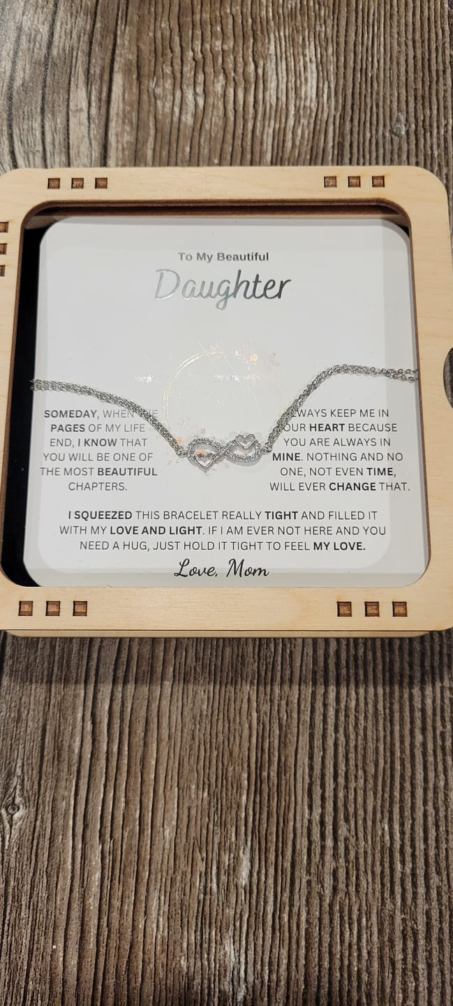 Customer photo review of (Almost Sold Out) Always Keep Me In Your Heart - Bracelet For Daughter
