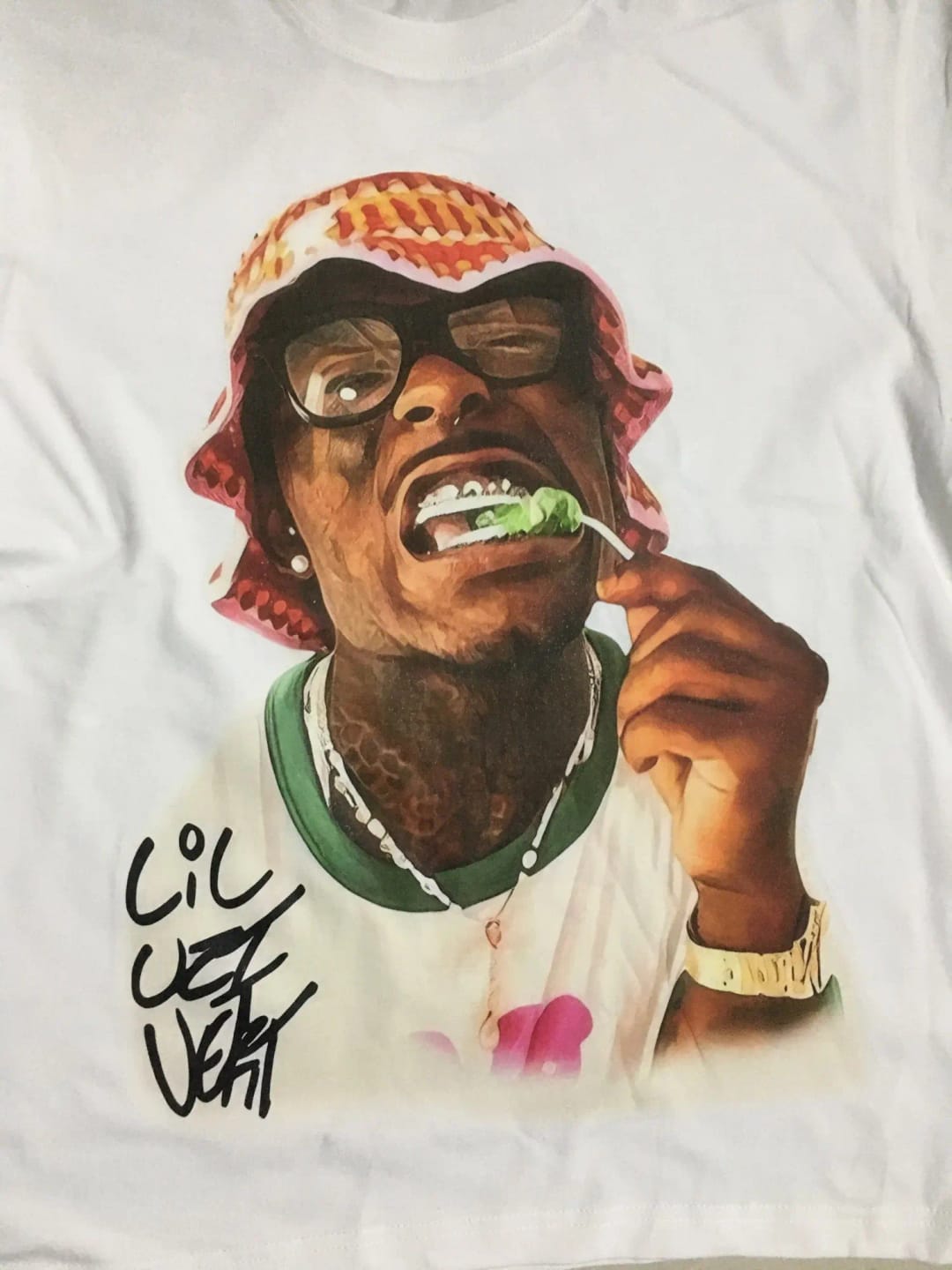 Customer photo review of THE RAPPER TEE