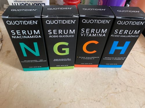 Customer photo review of Kit Los 4 Fantásticos (45% OFF) - Serum de Vitamina C 30ml + Serum de Niacinamida 30ml + Serum Ácido Glicólico 30ml + Serum de Ácido Hialurónico 30ml
